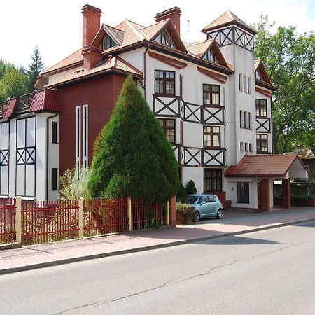 FAMILIJNY Ośrodek Wypoczynkowo - Rehabilitacyjny Krynica Zdrój Hotel Exterior foto