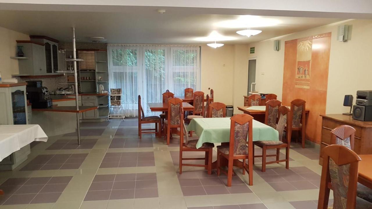 FAMILIJNY Ośrodek Wypoczynkowo - Rehabilitacyjny Krynica Zdrój Hotel Exterior foto