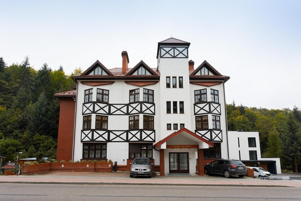 FAMILIJNY Ośrodek Wypoczynkowo - Rehabilitacyjny Krynica Zdrój Hotel Exterior foto