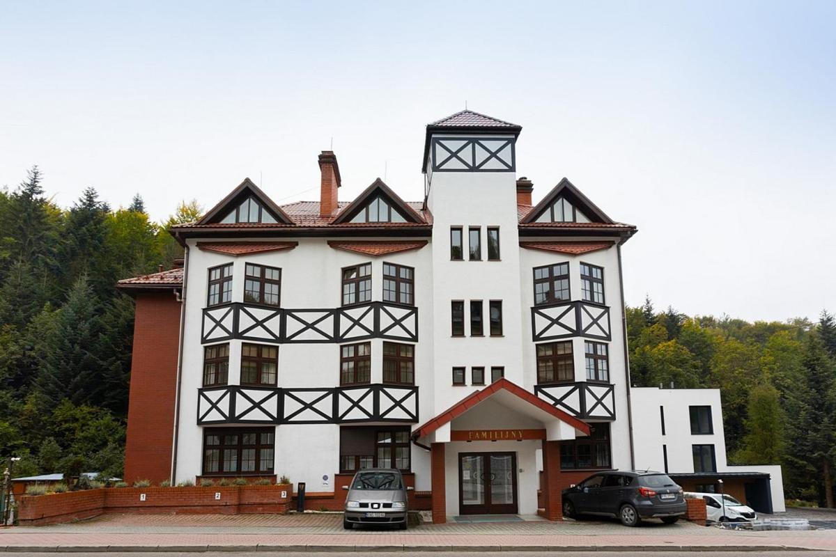 FAMILIJNY Ośrodek Wypoczynkowo - Rehabilitacyjny Krynica Zdrój Hotel Exterior foto