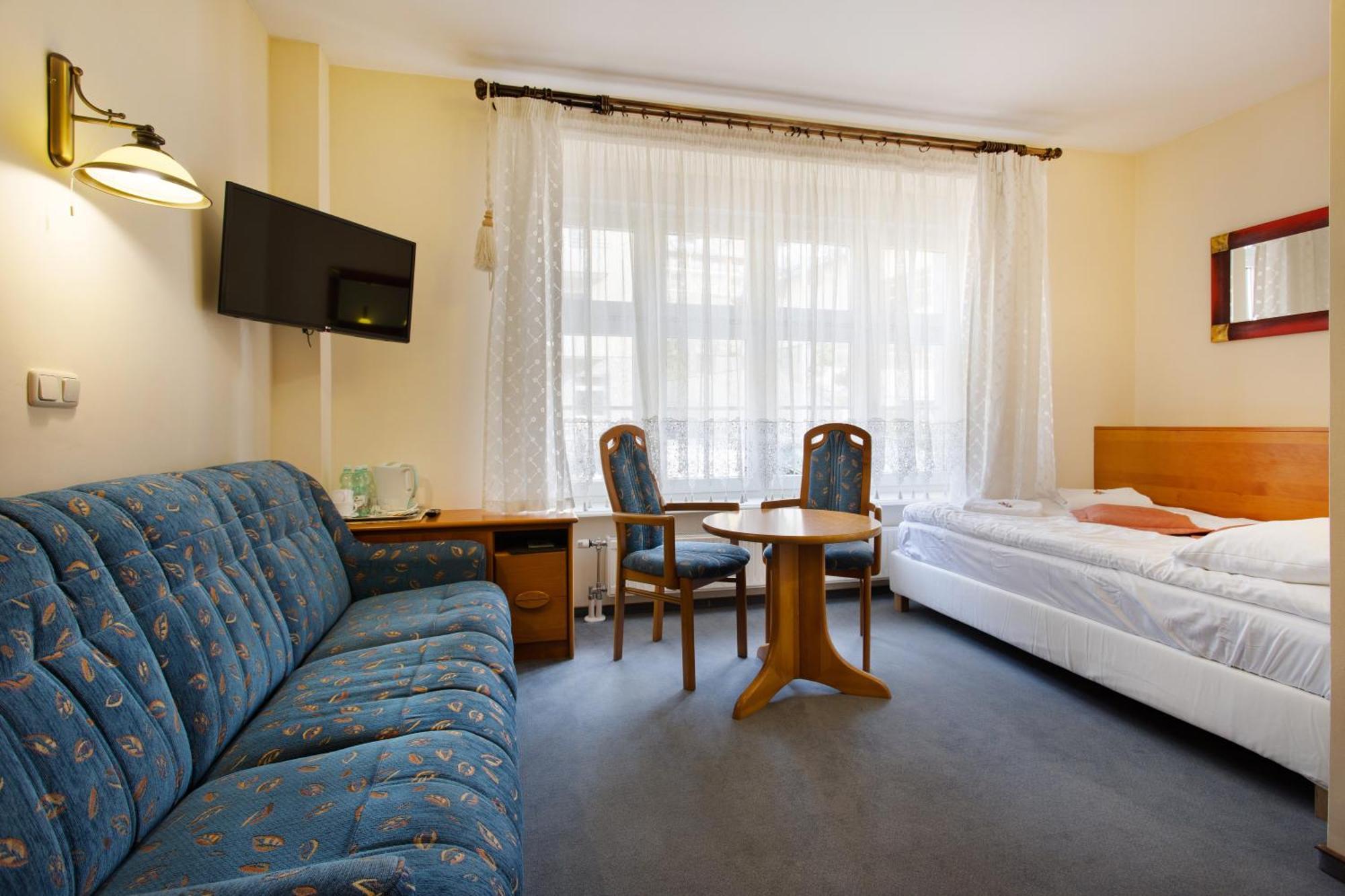 FAMILIJNY Ośrodek Wypoczynkowo - Rehabilitacyjny Krynica Zdrój Hotel Exterior foto